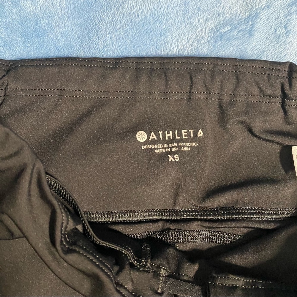athleta leggings with zip up pockets - Picture 4 of 6